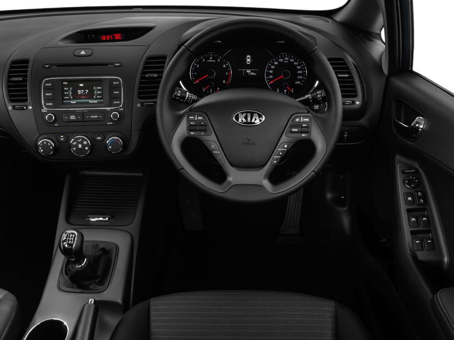  Kia Cerato Hatchback 2013 года  (AU) (фото 5 из 23)